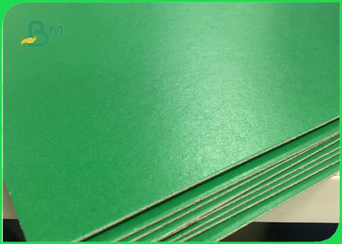 FSC 주문을 받아서 만들어지는 증명서에 의하여 착색되는 녹색 책 바인딩 널 좋은 뻣뻣함