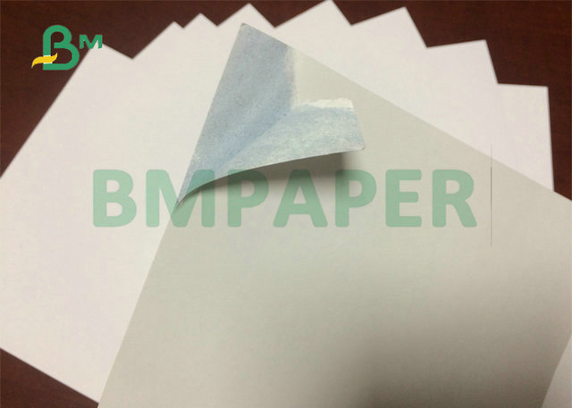높은 순백 71 센티미터 72 센티미터 폭은 재생 카드를 위한 280gsm 300gsm 블루코레 C2S 종이를 끌어당깁니다