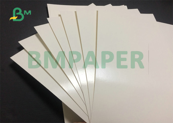좋은 흡수 230gsm + 18PE CupStock 종이는 종이컵을 위해 한쪽을 입혔습니다
