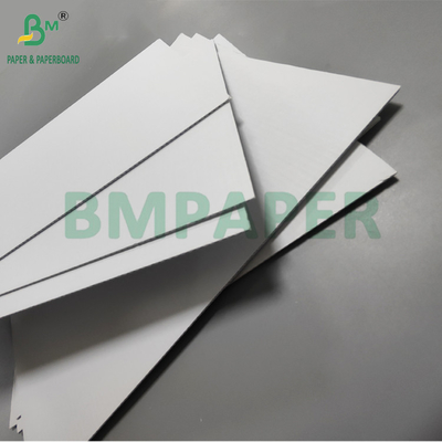 흰색 3층 밸류게이트 종이 향수 상자 포일러 E F 플루트 70 x 100cm