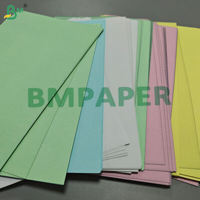 은행 양식 70 x 100cm 선명한 이미지를 위한 80gsm 170gsm CF Carbonless 판지